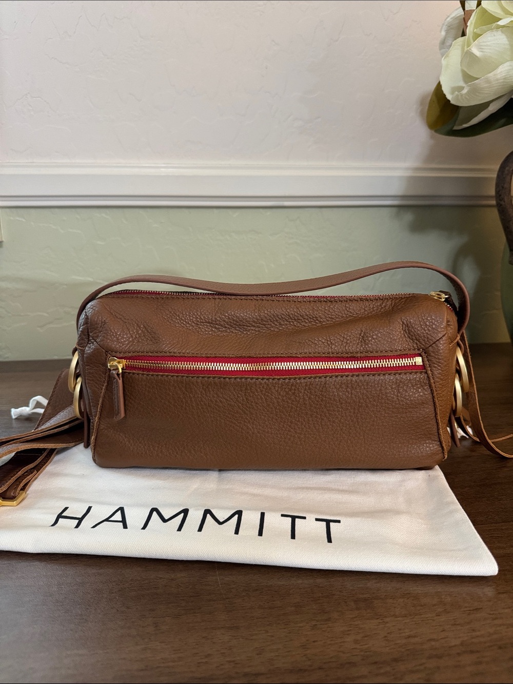 Hammitt Doxie Medium in Mahogany Pebble. - Picture 4 of 12